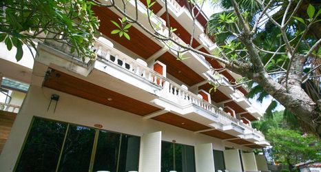 Bên ngoài 2 Garden Home Kata