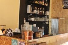 Luar Bangunan Follow Your Heart Hostel and Cafe