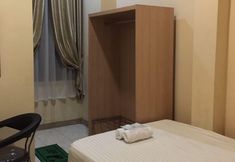 Lobi 6 Simple Room at Wisma anggrek near Teras Kota Mall BSD (RI3)