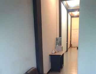 Lobi 2 Budget Room at Yos Sudarso Street