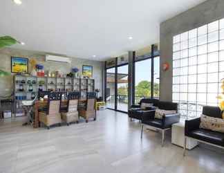 Lobby 2 White Knot Khao Yai