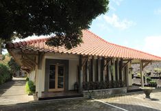 Exterior 3 NUWIS Hotel & Convention