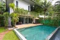 สระว่ายน้ำ Kamala Duplex 3-Bedroom Apartment