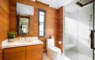In-room Bathroom 5 Villa Jum-Paa at Karon
