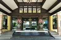 ภายนอกอาคาร RueanPhae Royal Park Hotel