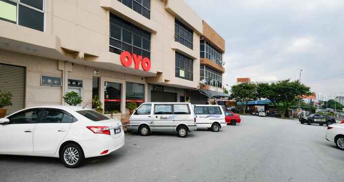 ภายนอกอาคาร OYO 89968 Sri Sutra Hotel