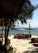 VIEW_ATTRACTIONS Beachside Backpackers