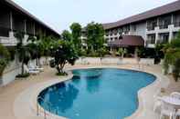 Kolam Renang President Hotel Udon