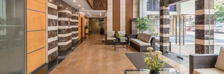 Lobby Tropicana Suites