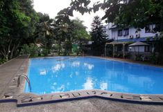 Swimming Pool 4 Hotel Feri Merak
