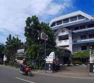 Exterior 7 Hotel Feri Merak