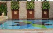 Kolam Renang 4 Diamond City Place