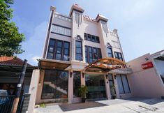Bangunan 3 OYO 240 Audah Sevana Syariah Hotel Near RSU Katholik Surabaya Kota Surabaya