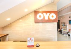 Lobi 7 OYO 240 Audah Sevana Syariah Hotel Near RSU Katholik Surabaya Kota Surabaya