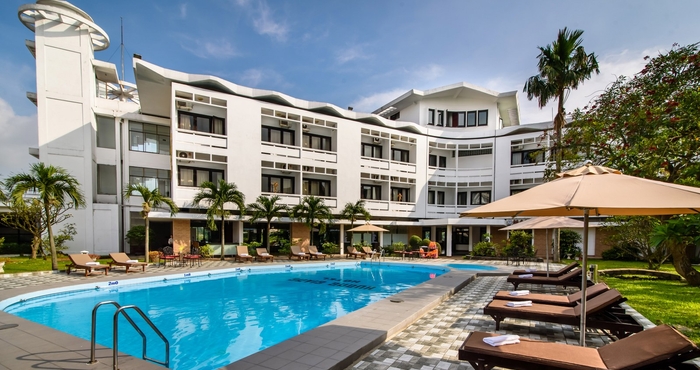 Hồ bơi Huong Giang Hotel Resort and Spa