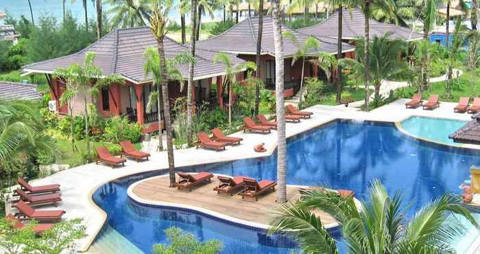 Swimming Pool Sudala Beach Resort