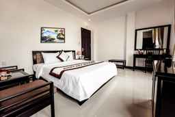 Night Sky Hotel, SGD 25