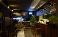 Bar, Cafe and Lounge 6 Baan Wanglang Riverside
