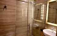 BATHROOM Grand Citihub Hotel @ Panakkukang 