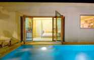 Swimming Pool 3 Chicchill @ Eravana, Pool Villa Pattaya