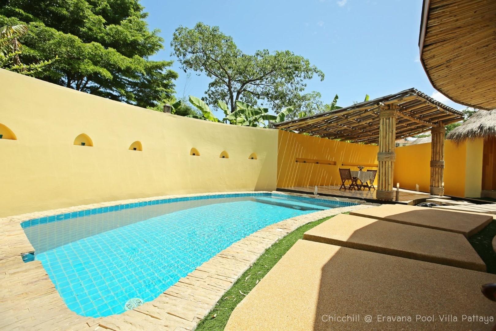 Swimming Pool 4 Chicchill @ Eravana, Pool Villa Pattaya