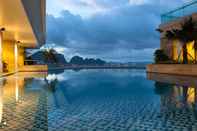 Swimming Pool Wyndham Legend Halong Hotel