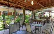 Bar, Cafe and Lounge 5 Phuket Sea Resort (SHA Extra Plus+)