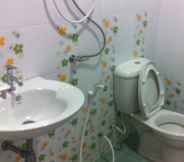 Toilet Kamar 6 Today Resort