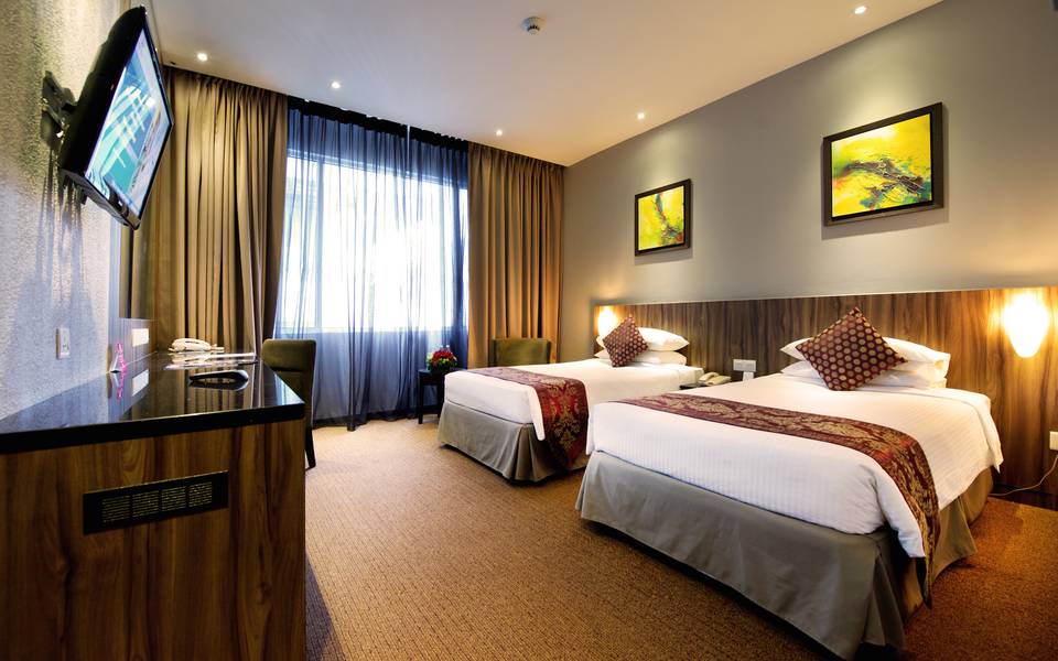 Hotel Royal Kuala Lumpur bedroom