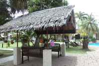 พื้นที่สาธารณะ Langkah Syabas Beach Resort