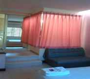 Kamar Tidur 6 Lopburi Garden Resort