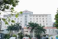 Bên ngoài Vietnam Trade Union Hotel