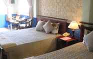 Kamar Tidur 5 Sunny C Hotel