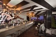 Bar, Cafe and Lounge ARTOTEL Thamrin Jakarta