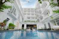 Swimming Pool Royal Darmo Malioboro