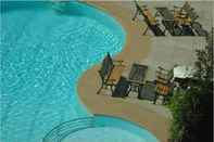 Swimming Pool V-One Hotel Korat