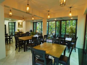 ロビー 4 De Ville Nakhon