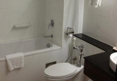 ห้องน้ำภายในห้อง 5 The Color Hotel Hatyai