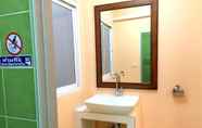 Toilet Kamar 2 Sea Breeze Resort