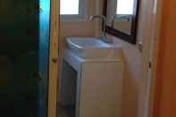 Toilet Kamar Sea Breeze Resort