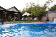 Kolam Renang Hoa Phat Hotel & Apartment