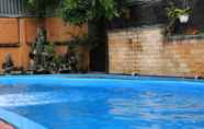 Kolam Renang 3 Hoa Phat Hotel & Apartment