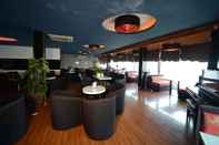 Bar, Kafe dan Lounge Sunset Westlake Hotel