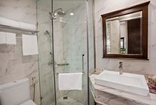 객실 내 욕실 Maro Hotel