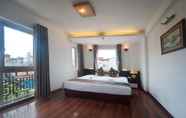 Bedroom 3 La Suite Hotel