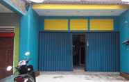 Exterior 4 Hana Guesthouse Syariah