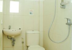 In-room Bathroom 5 Clean Room close to Palembang Square Mall (KPH)