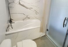 Phòng tắm bên trong 7 Hanoi Siva Luxury Hotel