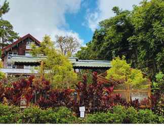 Luar Bangunan 2 Log Cabin Hotel