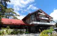 Luar Bangunan 3 Log Cabin Hotel